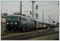 Ab Graz �bernahm am 22.9.2007 1010.10 der �BB Nostalgie den Spz 8456 aus K�flach und hat Graz p�nktlich um 19:00 als Sdz D 16596 Richtung Wien verlassen.