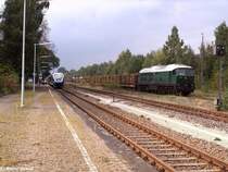 Soeben ist die Eggebahn aus Paderborn eingetroffen um weiter nach Holzminden zu fahren.AVG W 232.07 wartet derweil bis die Eggebahn in H�xter bzw. in Holzminden ist,damit der Holzzug endlich losfahren kann.Aufnahmedatum:26.9.2007