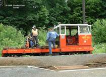 Bahndienstfahrzeug MUV-69 am 16.06.2004 im Bahnhof Visnova, Strecke Frydlant v.Chechach - Cernousy.