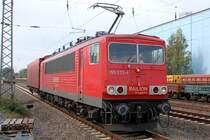 RAILION Stromcontainer / Kraftcontainer: Sechsachsige 155 033-4 mit Superkurzzug (ein einziger G�terwagen - das nenne ich Luxus) in Datteln am 28.09.2007.