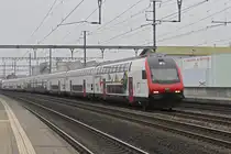 IC 2000 Steuerwagen Bt 50 85 26-94 908-8 durchfährt am 17.02.2025 den Bahnhof Rothrist.