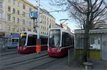 Auf Bahnfoto-Tour durch Wien - eine Chronologie (Di. 04. Feb. 15:48)

Das U-Schild bezieht sich nicht auf die beiden Bahnen darunter sondern au die dortige U6-Station. Flexity Wien 325 der Linie 6 und Flexity 374 warten gemeinsam an der Haltestelle Burggasse-Stadthalle auf ihre Abfahrten.

04.02.2025 (M)