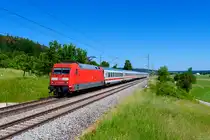 101 123 DB Fernverkehr mit IC 2082/2084 (Berchtesgaden Hbf / Oberstdorf - Hamburg-Altona) bei Oberdachstetten, 13.06.2021