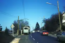 END Straßenbahn Esslingen-Nellingen-Denkendorf__Die aber auch nach Scharnhausen und Neuhausen fuhr.__Tw 6 [ME 1927] fährt hinauf zur 3. Kehre des Zollberg-Aufstiegs.__01-04-1976 