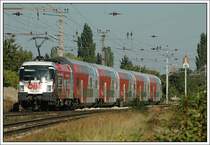 Auch der Bundesheertaurus 1116 246 war am 30.9.2007 mit den Durchbindern unterwegs. Die Aufnahme zeigt  R 2316 von Payerbach-Reichenau nach Bernhardsthal zwischen Wien Atzgersdorf-Mauer und Wien Hetzendorf.