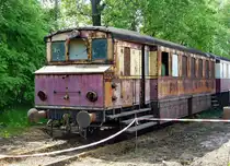 AT  590, ein Teil des zweiteiligen Akkutriebzugs 589/590, am 24.05.2008 beim TEV Weimar.