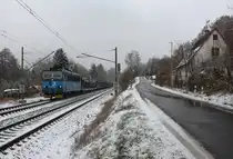 363 012-6 zu sehen am 25.11.25 mit einem leeren Autozug in Citice. Gruß zurück!