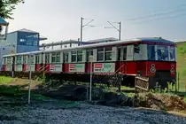 Der ehemalige Berliner S-Bahn-Wagen 276 075 steht am 06.06.1997 am Bf. Falkensee, genutzt als  Buletten Susi .