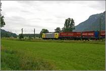 Nachschuss auf die E189 914RT, die hier am 06.07.07 mit dem DGS 43138  WINNER-EXPRESS  nach M�nchen unterwegs ist.