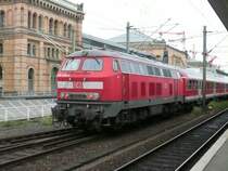 218 448 f�hrt am 1.9.2007 mit einem Rgionalzug in den Bahnhof Hannover