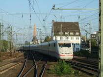 DB ICE 1  L�neburg  als ICE 927 von Kiel nach N�rnberg
kurz vor der Einfahrt auf Gleis 11 im Dortmunder Hbf.,
im Schub der TK 401 019-5.(13.10.2007)