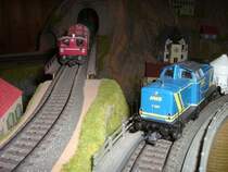 332 015 und MWB 1251 treffen sich auf der Gebirgsbahn.