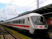 Bpmbdzf_73808091301-0 mit IC2472, und verl�sst nun Rostock-Hbf 070903