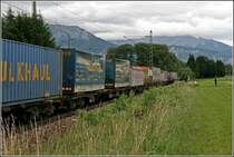 Typischer BrennerKombi (3): Tragwagen der Trenitalia und der DB sind mit LKW Walter, L�blein, Van Dijk Containern/Auflieger bzw. Wechselbr�cken beladen und rollen dem Ziel Italien entgegen.