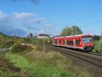 Dieser 650er ist am 18.oktober 2007 von Ulm Hbf nach Crailsheim unterwegs. Hier kurz vor Goldsh�fe.