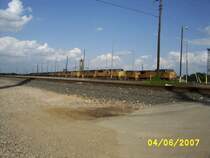 Mehrere Union Pacifc Loks sind am 4.6.2007 auf einem Rangierbahnhof in Houston abgestellt.