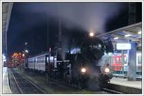18.10.2007. Sonderzug von Bischofshofen nach K�flach f�r eine private Gesellschaft. Nachdem ein Ochse den D 16639 von Bischofshofen nach Graz gebracht hatte, wurde dieser f�r die Weiterfahrt von 52.1227 �bernommen. Ab Graz bis K�flach ging es dann auf dem Netz der GKB als Spz 8465 weiter. Die Aufnahme zeigt den Spz 8465 kurz vor der Ausfahrt aus dem Grazer Hauptbahnhof.