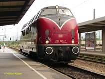 221 135-7 in Rosenheim anl��lich der 150 Jahr Feier der Maximilianbahn..