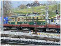 Die G�terwagen dienen dem Transport der Skier, weil in den Triebwagen daf�r kein Platz vorhanden ist. (Spurweite WAB 800mm)
(11.10.2007)