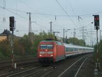 BR 101 127-9 mit IC 436 von Norddeich Mole nach Luxenbourg.
(24.10.2007)