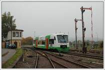 Regioshuttle der BR 650 der S�d-Th�ringen-Bahn, als VT 110 bezeichnet, am 12.10.2007 als 82912 von Eisenach auf dem Weg nach Sonneberg Hbf. bei der Einfahrt in Immelborn.