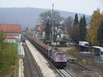 Red Tiger der Osthannoverschen Eisenbahn AG bei der Einfahrt in den Bahnhof K�nigsbronn. Aufgenommen am Morgen des 27.Oktober 2007