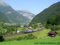 Die RailAway Re 460 ist mit ihrem EC aus Z�rich am 17. Juli 2007 unterwegs nach S�den.