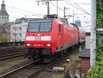 RE1 nach Hamm mit 146 022 f�hrt in den Bahnh�f K�ln ein (27.10.2007)