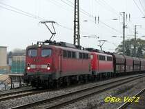 140 808-7 und 140 866-5 mit Sch�ttgutwagen. Witten Hbf. 27.10.2007.
