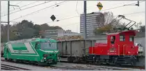 Zum Herbst gehören natürlich auch (Hoch)- Nebel und Zuckerrüben. Der normalspurige BAM Te rangiert die vollen Eaos Wagen, während die schmalspurige Ge 4/4 n° 21 bald wieder aufgebockte, leere Eaos zu den Verladestation entlang der BAM bringen wird. 
Morges, den 25. Oktober 2007