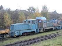 Eine V10b und eine V15 stehen in der N�he der Schlackengrube des SEM Chemnitz, interessant ist auch der rechts angeschnittene Kran der auf einem amerikanischem Drehgestell aufgebaut wurde, 27.10.07