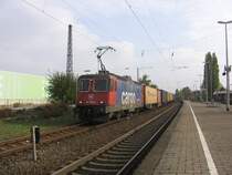 Diese Re 421 machte am Mittag des 28.10.2007 Pause im Bahnhof von Roisdorf.