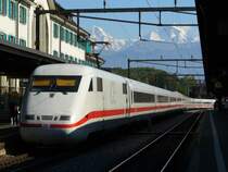 DB - ICE 401 584-4 bei der Ausfahrt aus dem Bahnhof von Thun nach Spiez - Interlaken Ost am 20.09.2007