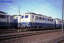 Eine Reihe 140iger in Ozeanblaubeige in Aachen. Dort war Bahnfest ich glaub im Jahr 2000 (?) Diascan!