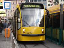 Hier hat die Stra�enbahnlinie 4 in Budapest ihr Ziel Moszkva t�r erreicht. Aufgenommen am 21.10.2007