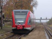 RB36708 von Rathenow nach Stendal kurz vor der Ausfahrt im Bahnhof Sch�nhausen(Elbe).Aufgenommen am 29.10.07