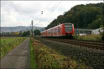 426 526/026 und 426 524/024 fahren als RE16 (RE 28683), von Essen �ber Plettenberg nach Siegen. (30.09.07)