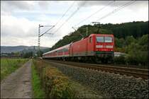 Die Dortmunder 143 208 schiebt die RB91 (RB 39173)  RUHR-SIEG-BAHN  nach Siegen. (30.09.07)