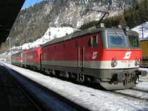 4 Loks der �BB stehen am Brenner bereit talabw�rts zu fahren. 04.02.06
