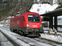 �BB Lok 1116 207-0 wartet am 04.02.06 am Brenner auf Ihren n�chsten Einsatz.