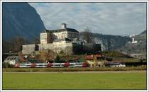 Auch eine etwas andere Postion als Manfred Wolf hatte ich am 2.11.2007 beim REX 4478. Dieser Zug f�hrt von M�rzzuschlag bis St. Michael i.d. Obersteiermark als REX 1709 und ab St. Michael bis Schladming als REX 4478. Die Aufnahme entstand in Trautenfels mit dem Schloss Trautenfels als Hintergrund.