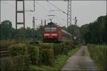 RB91 (RB 39172)  RUHR-SIEG-BAHN  von Siegen nach Hagen wird bei Hohenlimburg auf den Chip gebannt. Schiebelok ist die 143 202.
