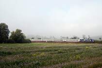 101 101 (Europa) mit IC 2295 bei Hattenhofen (10.10.2007)