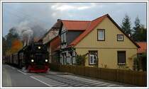 99 7232 kurz vor der Einfahrt in die Haltestelle Wernigerode Hochschule Harz am 9.10.2007.