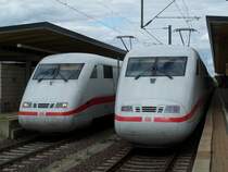 2 ICE 1 stehen in Braunschweig Hbf der linke f�hrt nach Interlaken und der rechte f�hrt nach Berlin Ostbahnhof (29.8.2007)