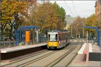 Abgesenkte Haltestelle -

Neue Haltestelle  Mittnachtstraße  für die U15 in der Nordbahnhofstraße. 

02.11.2007 (M)