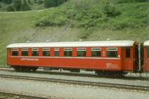 RhB - B 2222 am 03.06.1993 in Scuol - 2.Klasse Personenwagen schwere Stahlbauart - Baujahr 1929 - SIGRhB - Fahrzeuggewicht 24,00t - Sitzpl�tze 52 - L�P 15,93m - zul�ssige Geschwindigkeit 80 km/h - �3=03.11.1989 - Logo RhB in deutsch - Lebenslauf: ex C4� 2222 - 1956 B4� 2222 - 1964 B 2222 - 11/1997 Abbruch
