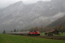 120 501 des FTZ mit RB 30309 vor Winkl (BGL) [13.10.2007]