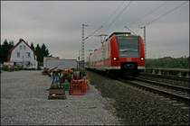 426 027/527 und 426 019/519 fahren als RE16 (RE 29687)  RUHR-SIEG-EXPRESS  von Essen nach Siegen. (03.10.07)