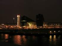 Ein �berw�ltgender Anblick: Lehrter Bahnhof gegen 18 Uhr am 1.11.07